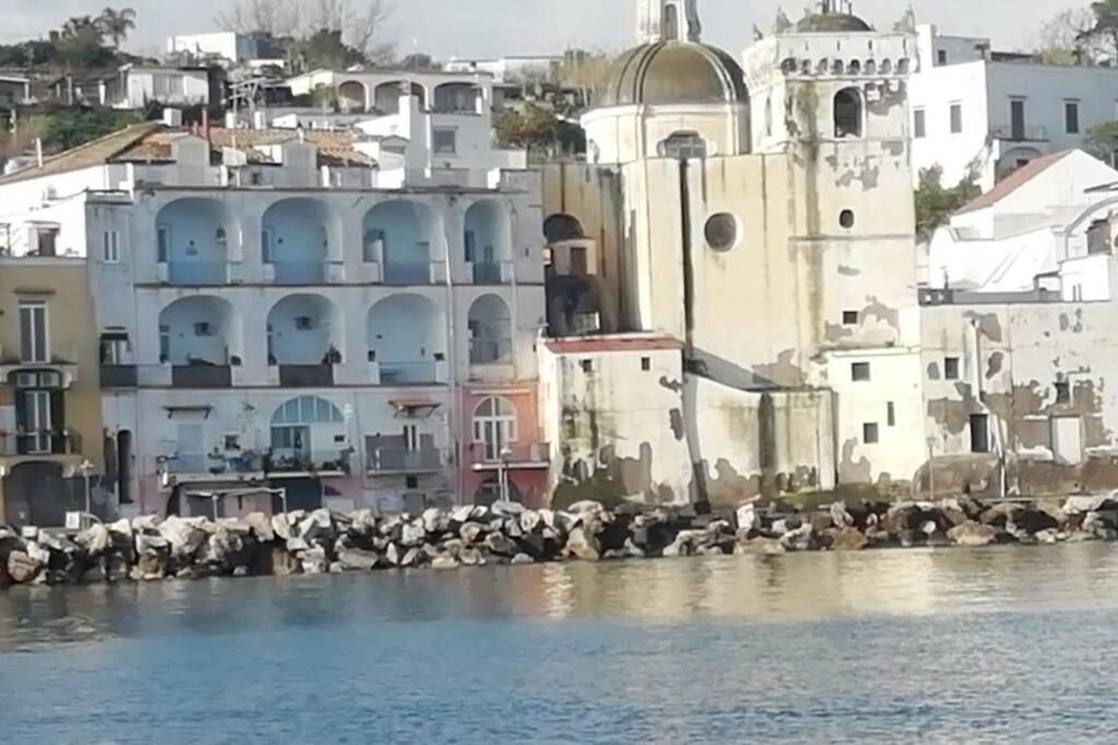 Appartamento Sul Mare Ad Ischia Ponte ภายนอก รูปภาพ